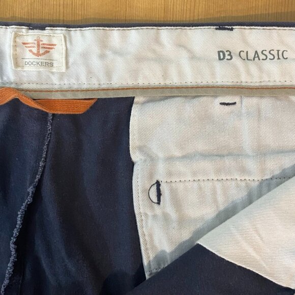 Dockers Mens Pants Size 40x32 Navy D3 Classic Chino Pure Khaki Casual Straight - Picture 3 of 5